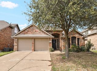 2652 Coral Cove Dr, Grand Prairie, TX 75054