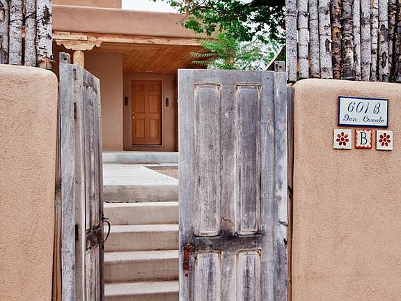 2nd image of 702 Calle Grillo