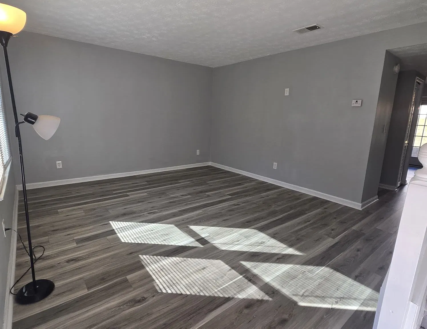 2 bed, 2.5 bath, 1216 sqft, $1,350 — Photo 2