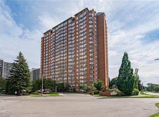 1270 Maple Crossing Blvd #808, Burlington, ON L7S 2J3