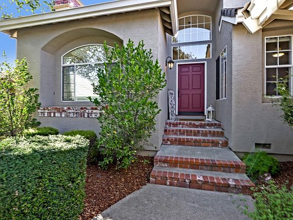 3rd image of 659 Llagas Vista Dr