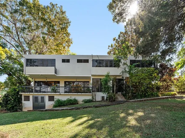 108 Mendoza, Mayaguez, PR 00680