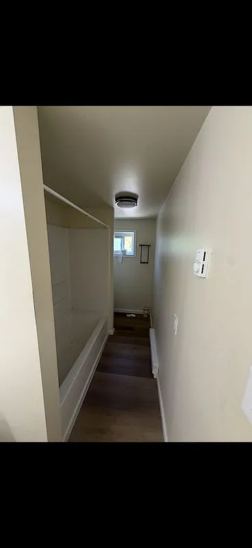2 bed, 1.0 bath, 700 sqft, $925 — Photo 3