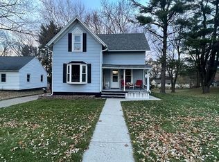 501 8th St, Reedsburg, WI 53959