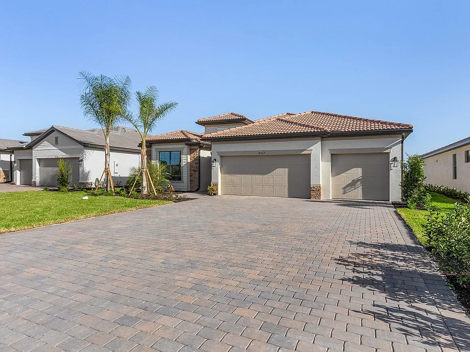 18312 Ridgeline Dr