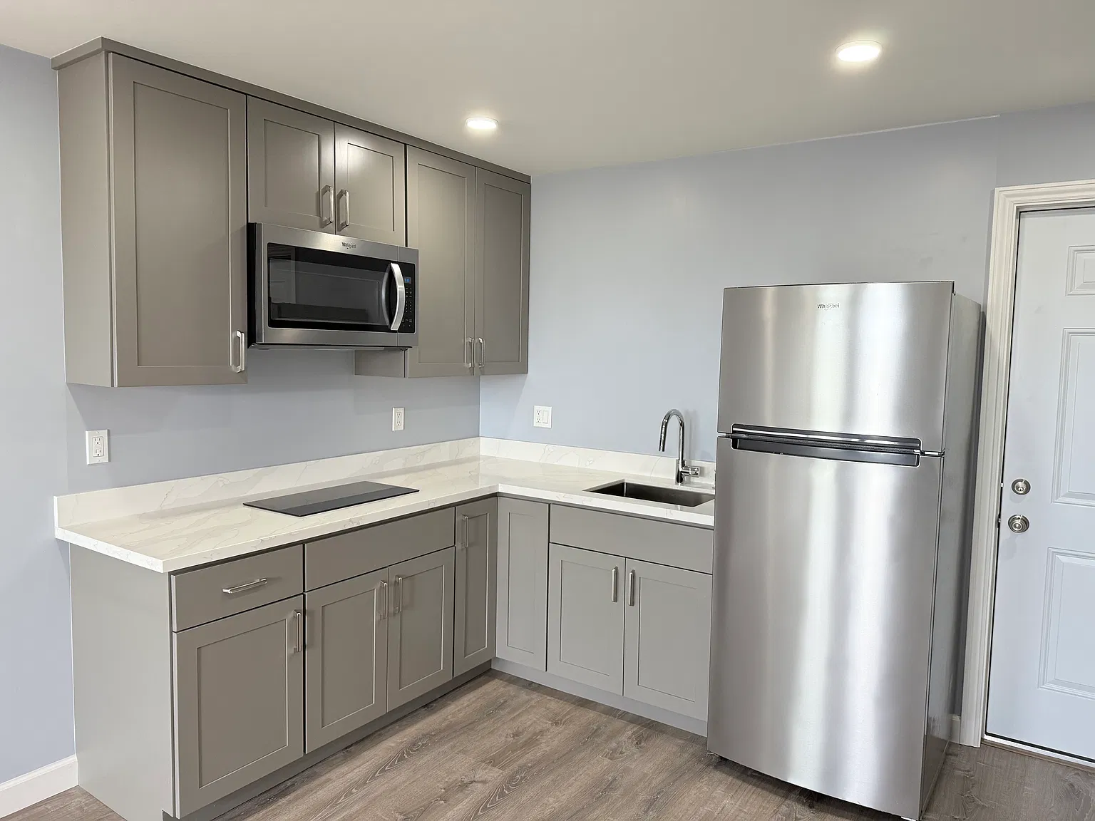 397 Whittier St — Photo 3