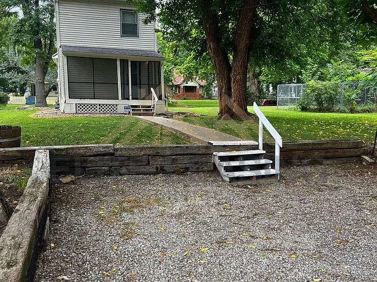 424 SW Fillmore St — Photo 12