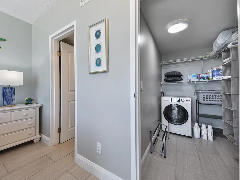 601 1st St S #3A — Photo 22