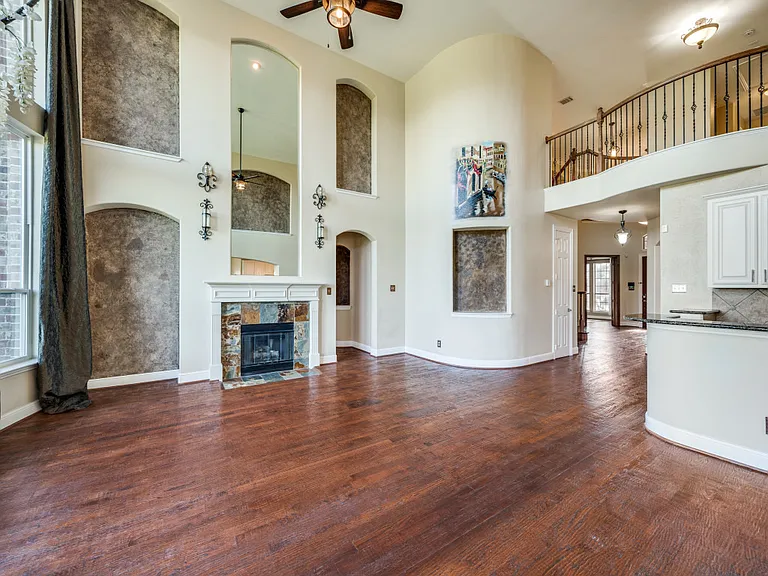 4463 Fallmeadow Dr — Photo 6