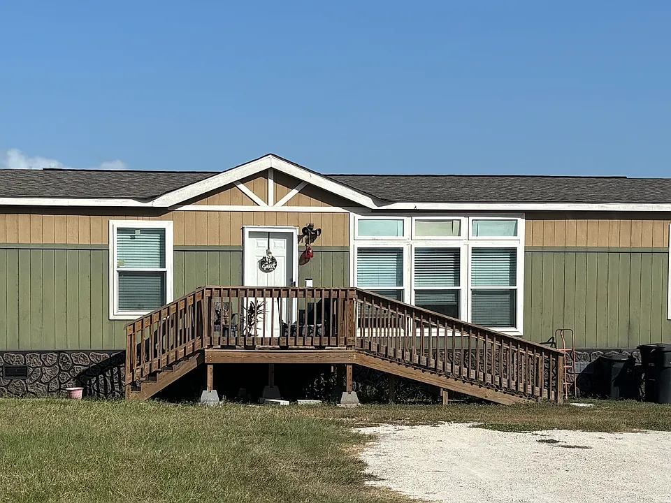 1117 Kohutek Rd