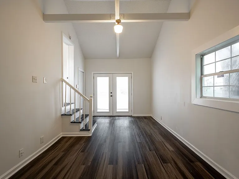 165 Hunt Ave — Photo 15