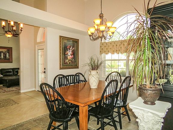 3rd image of 40 Woodhollow Ln