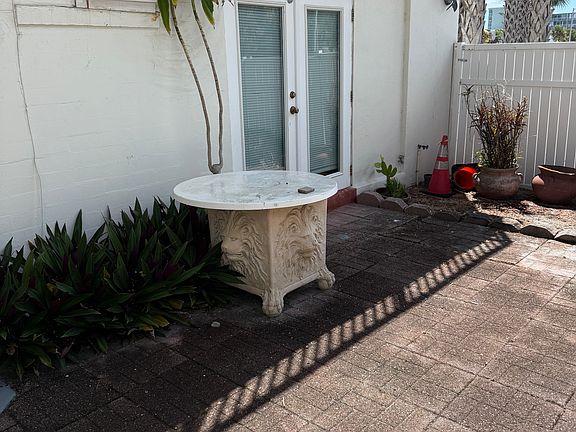 5th image of 919 N Atlantic Ave APT 5