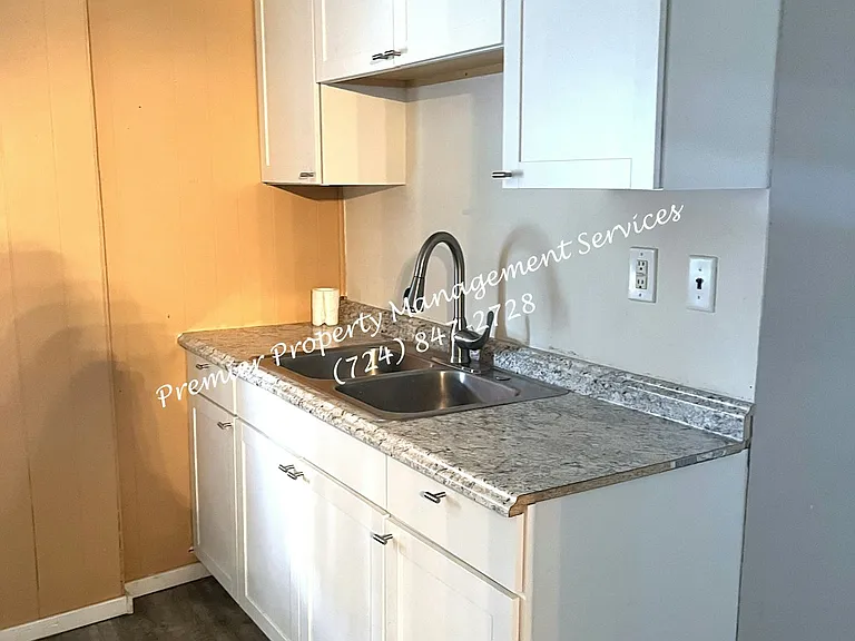 602 E Lutton St #1 — Photo 10