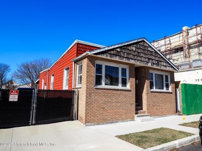 13 Hett Ave, Staten Island, NY, 10306