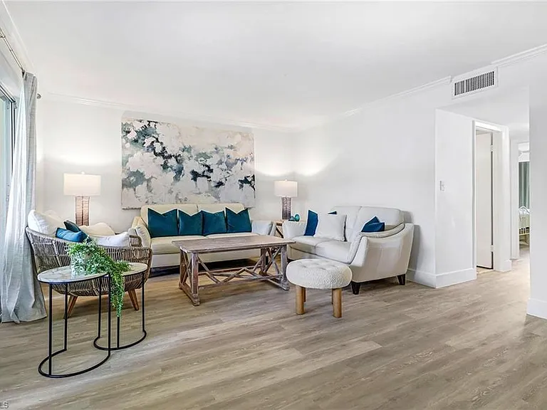 3000 Gulf Shore Blvd N #213 — Photo 17