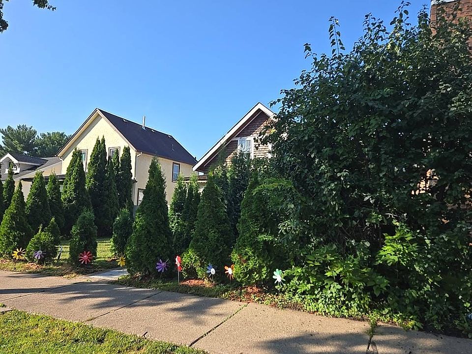 2nd image of 3920 Minnehaha Ave