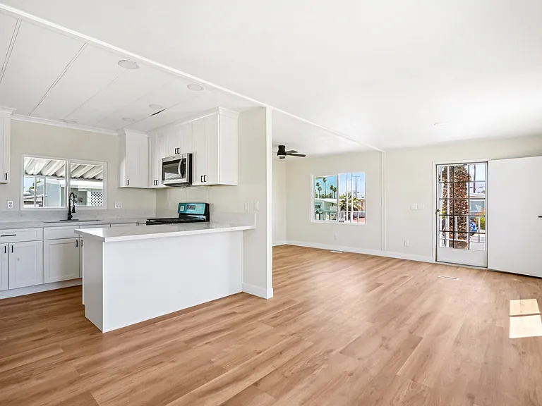 32700 Saint Andrews Dr — Photo 8