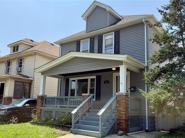 130 Elm St