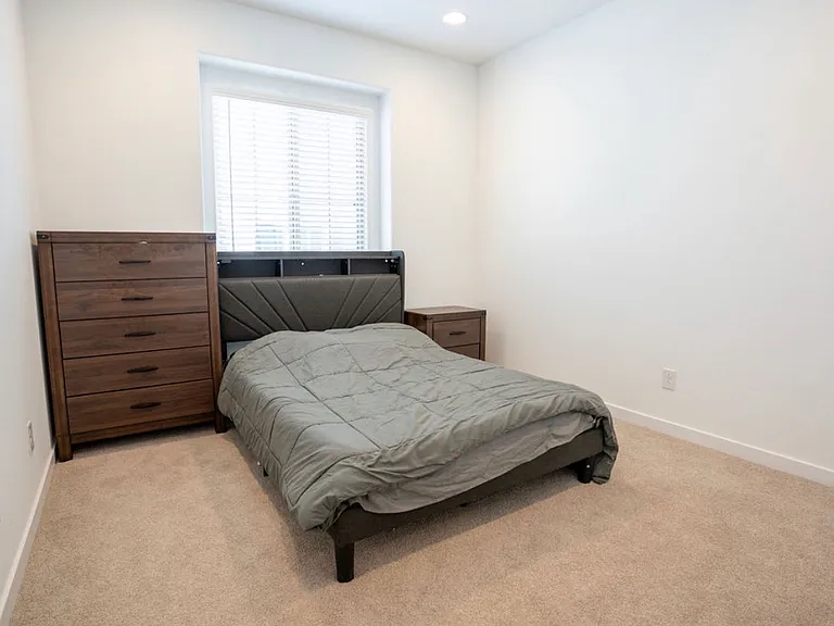 3529 E Rollins St — Photo 10