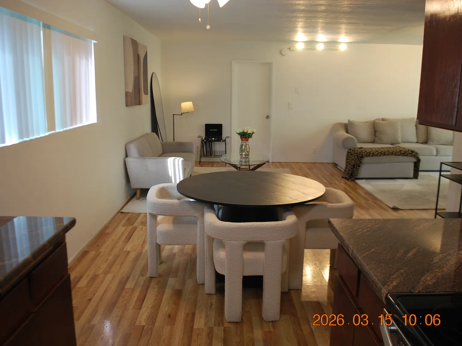 2 bed, 1.5 bath, 1059 sqft, $2,650 — Photo 2