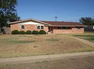 1300 Floydada St, Plainview, TX 79072