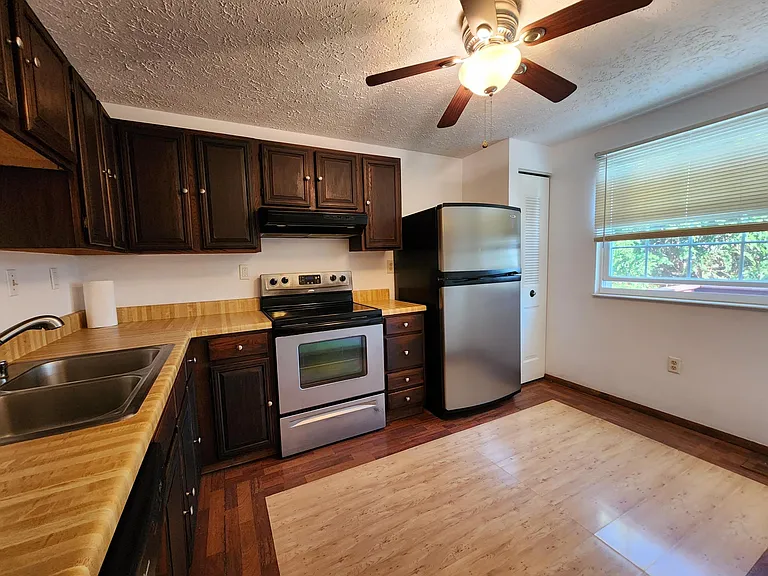 6806 Yellow Sheave Ct — Photo 4