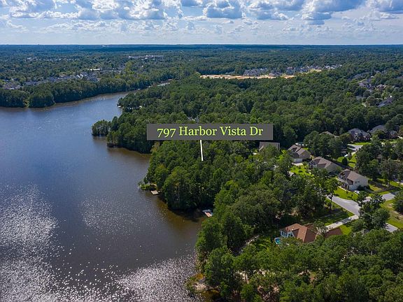 3rd image of 797 Harbor Vista Dr