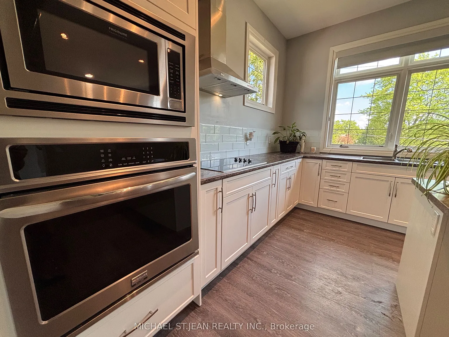 1 bed, $2,799 — Photo 3
