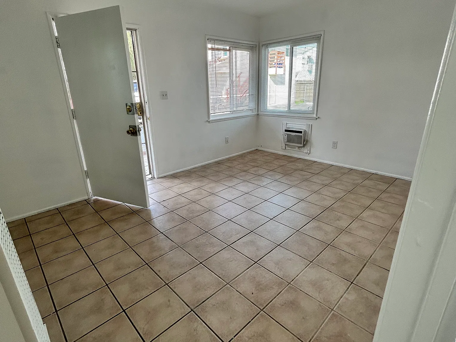 1 bed, 500 sqft, $1,250 — Photo 4