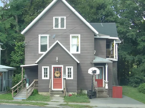 58 Moyer St, Canajoharie, NY 13317