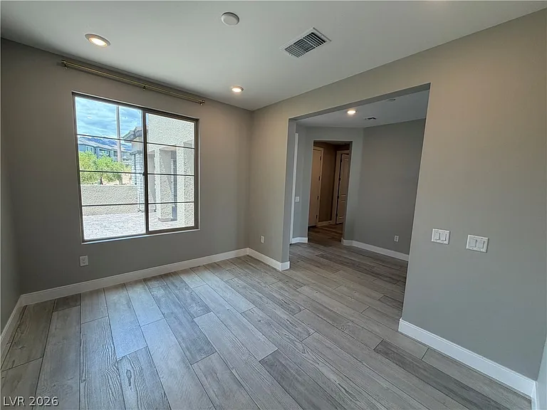 400 Red Feather Peak Ct — Photo 37