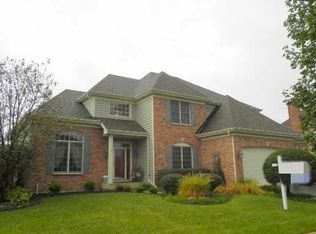 39W465 Olinger Ln, Geneva, IL 60134