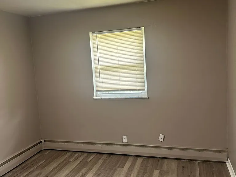 5907 Staughton Dr — Photo 17