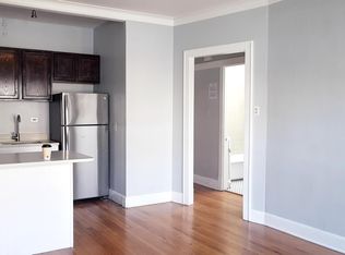 741 Howard St APT 6, Evanston, IL 60202