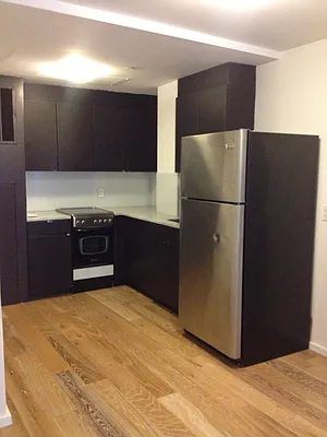 Rented by Tran Real Estate Inc. | media 23