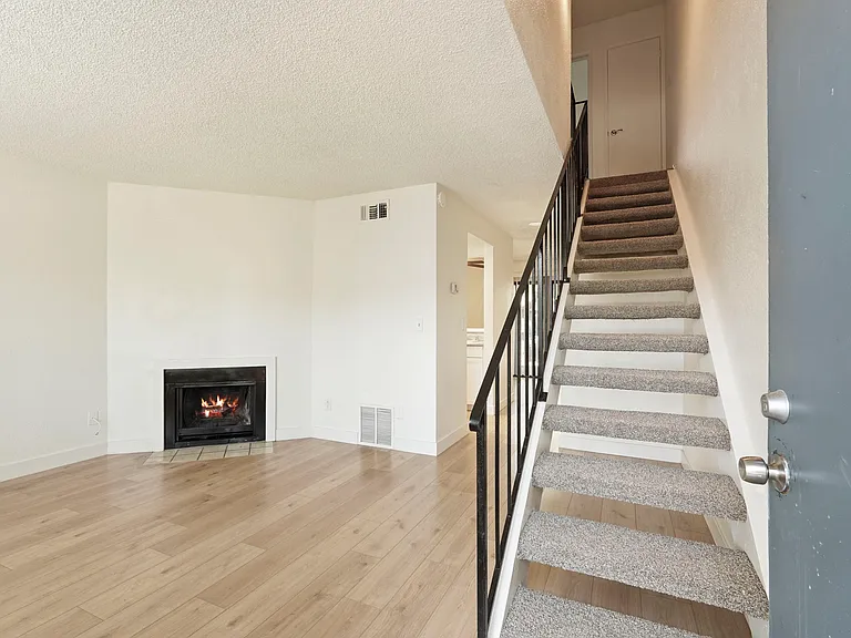 Elevate Apartments — Photo 29