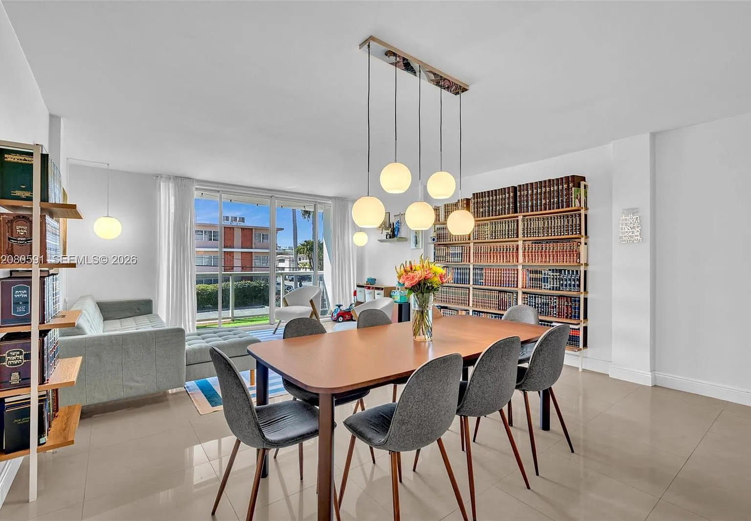 9381 E Bay Harbor Dr — Photo 1