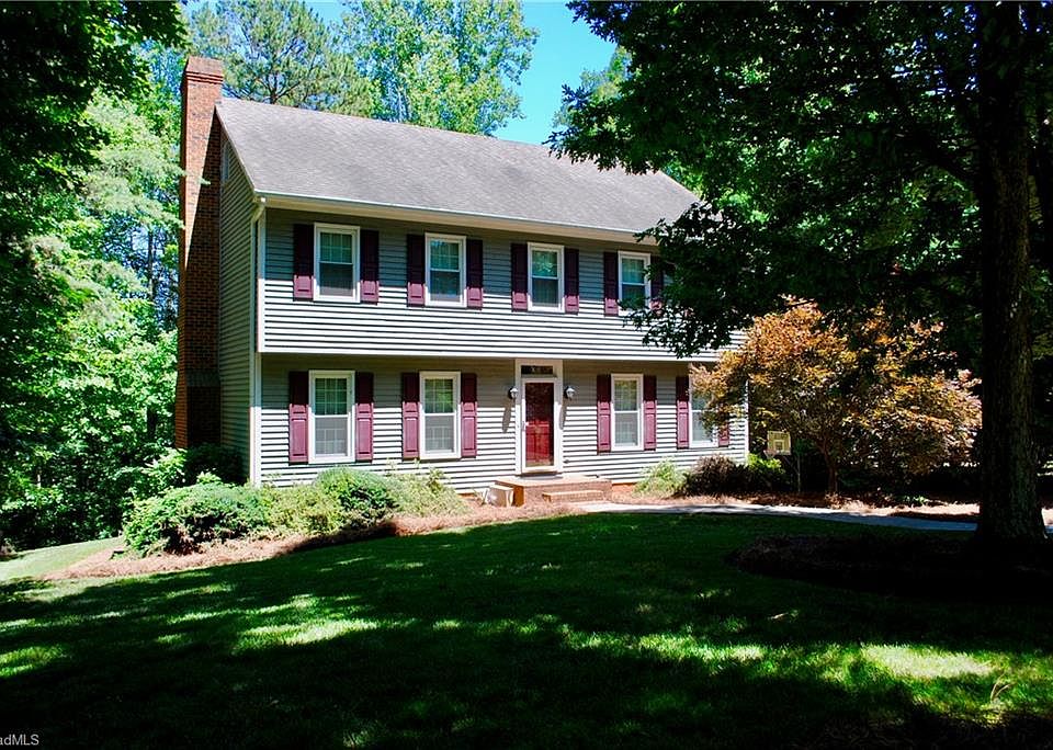 1st image of 333 Riverwood Dr