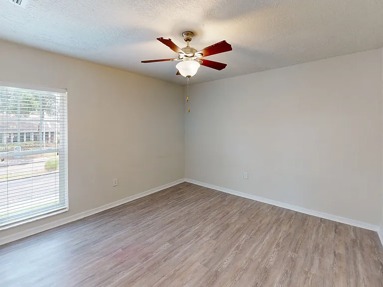 The Breyley Apartments — Photo 73