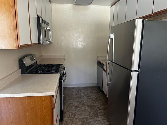 3rd image of 1309 Mills St APT C