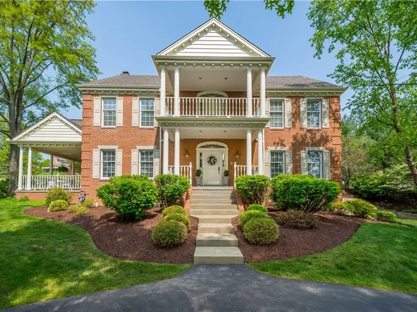 303 Snowberry Cir, Venetia, PA 15367