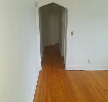 2nd image of 8148 S Vernon Ave #1