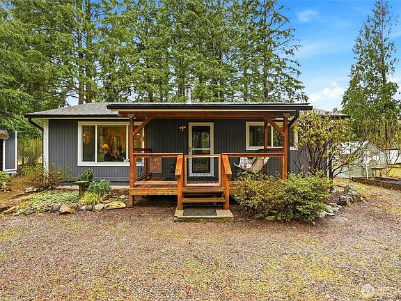 2nd image of 44203 Pine Road