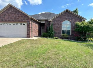 1224 E Date St, Russellville, AR 72802