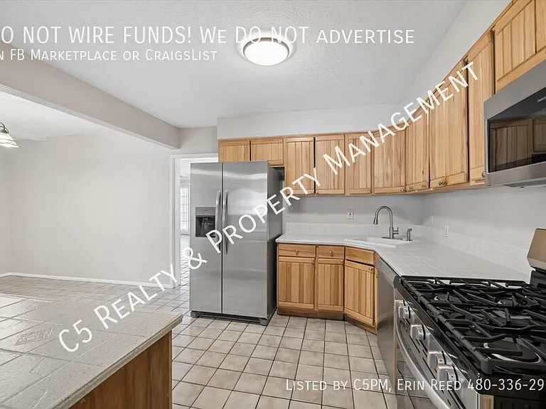 1418 W 7th Pl — Photo 8