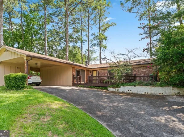 2255 Meadowvale Dr, Atlanta, GA 30345