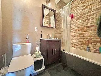 Rented by Doorway NYC, LLC