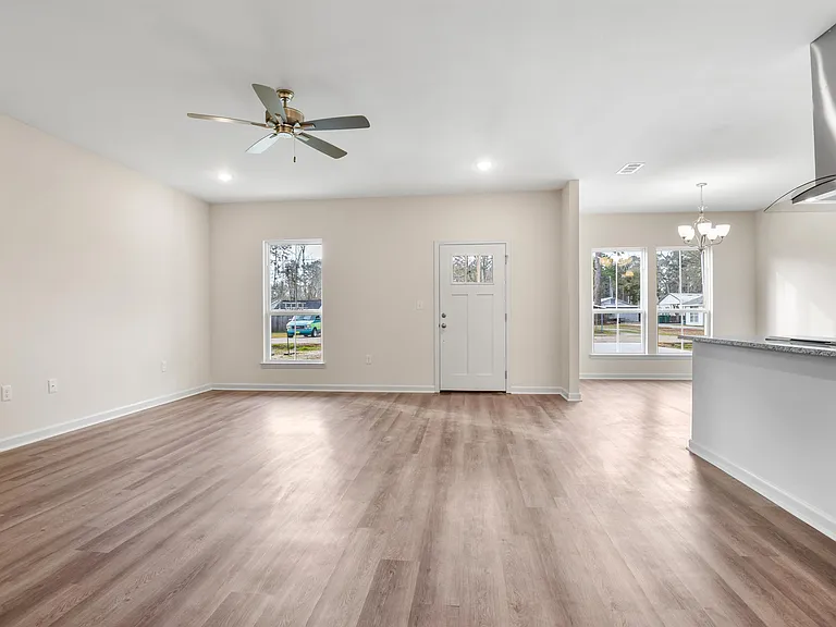 20963 Oregon St — Photo 19