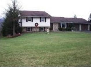 5 Grandview Dr, Duncannon, PA 17020